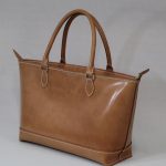 牛本革総手縫ファスナートートバッグ