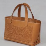 牛本革カービングトートバッグ